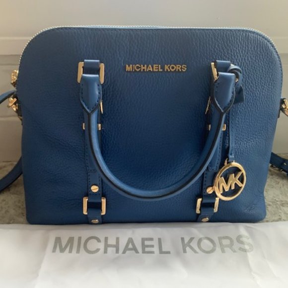 Michael Kors Handbags - Michael Kors Bag